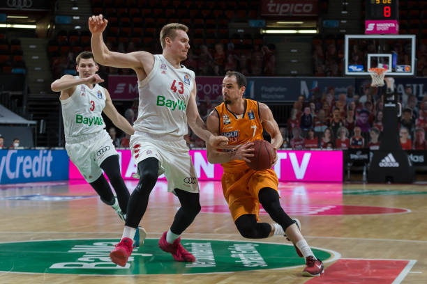 下的赛事争 下的赛事争